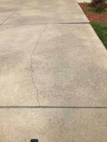 fine cracking in Sydney driveway